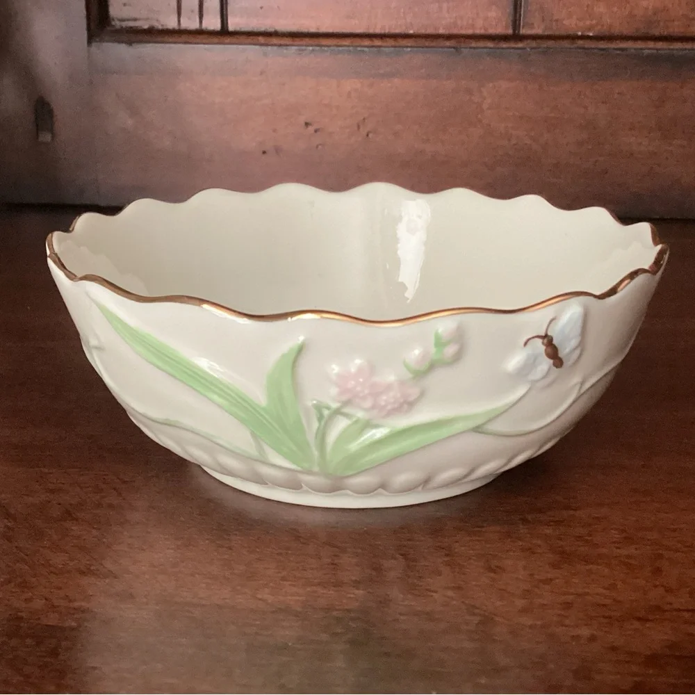 LENOX FINE CHINA BUTTERFLY 4” BOWL EMBOSSED MEADOW FLOWERS WITH GOLD TRIM